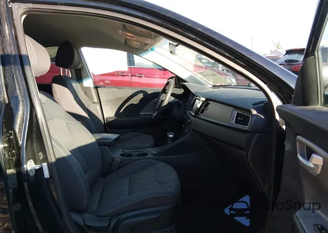 2017 Kia Niro Lx из США, поврежденный, VIN KNDCB3LC6H5042640